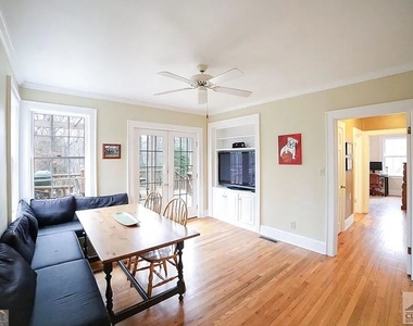 482 Highland Avenue - Photo Thumbnail 9
