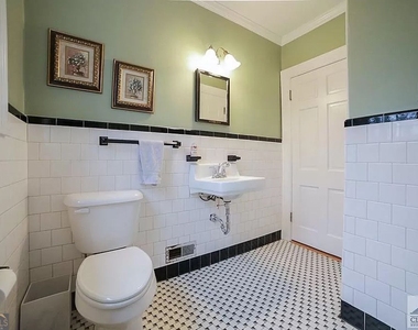 482 Highland Avenue - Photo Thumbnail 17