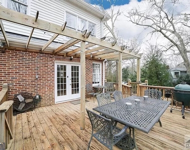 482 Highland Avenue - Photo Thumbnail 21