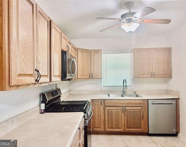 269 Florida Avenue Sw - Photo Thumbnail 7