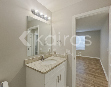 136 Western Red Cedar Drive - Photo Thumbnail 15