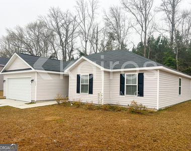 136 Western Red Cedar Drive - Photo Thumbnail 1