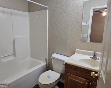 107 Lively Oaks - Photo Thumbnail 13