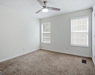 640 Suwanee Lakes Circle - Photo Thumbnail 19