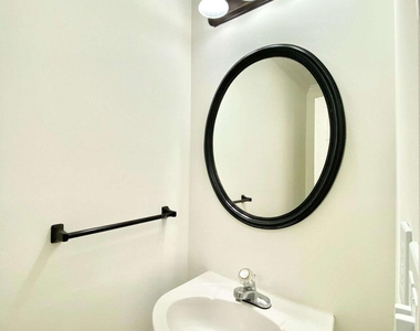 640 Suwanee Lakes Circle - Photo Thumbnail 10