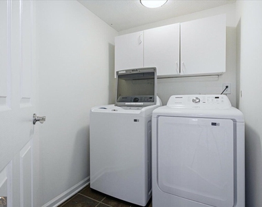 640 Suwanee Lakes Circle - Photo Thumbnail 15
