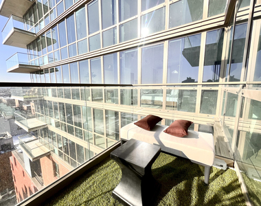366 Bond Street - Photo Thumbnail 9