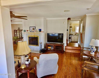 1305 Locust Drive - Photo Thumbnail 7