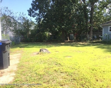 547 Harding Avenue - Photo Thumbnail 1
