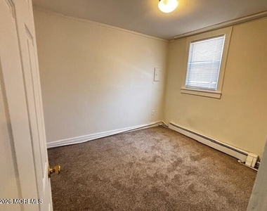 547 Harding Avenue - Photo Thumbnail 7