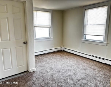 547 Harding Avenue - Photo Thumbnail 8