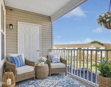 631 Sloan Court - Photo Thumbnail 6