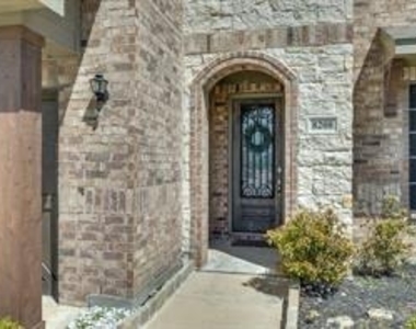 8208 Pine Meadows Drive - Photo Thumbnail 2