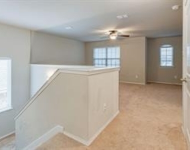 8208 Pine Meadows Drive - Photo Thumbnail 12