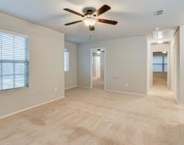 8208 Pine Meadows Drive - Photo Thumbnail 11