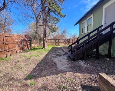 607 Woodbine Avenue - Photo Thumbnail 6