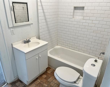 607 Woodbine Avenue - Photo Thumbnail 5