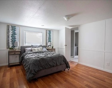 9874 Lake Shore Drive - Photo Thumbnail 8