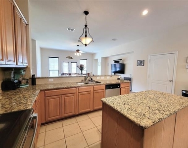 4805 Prairie Aster Drive - Photo Thumbnail 4