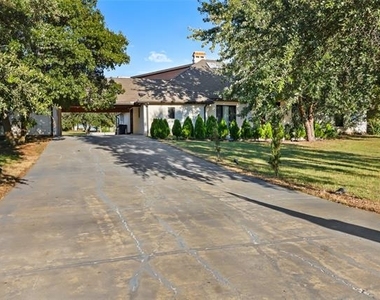 3212 Preston Hills Circle - Photo Thumbnail 6