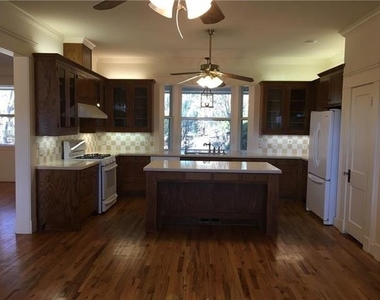581 Country Club Road - Photo Thumbnail 11