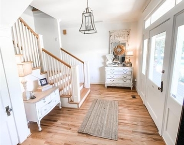 581 Country Club Road - Photo Thumbnail 7