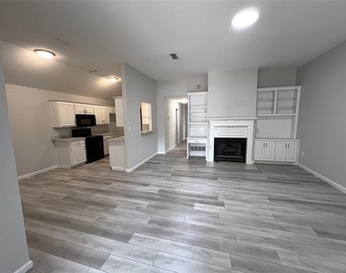 902 Mack Place - Photo Thumbnail 1
