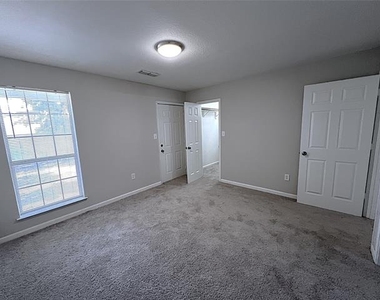 902 Mack Place - Photo Thumbnail 9