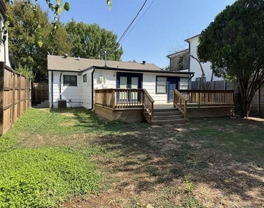 8427 Ridgelea Street - Photo Thumbnail 13
