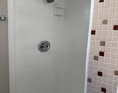 8427 Ridgelea Street - Photo Thumbnail 12