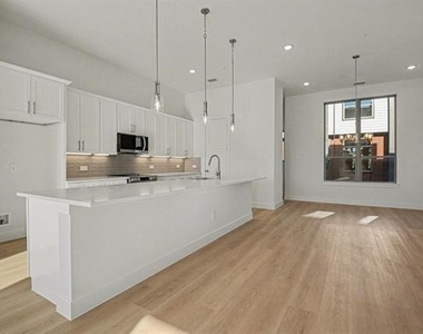 13351 Goodland Street - Photo Thumbnail 8