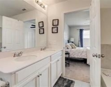 1325 Vernon Drive - Photo Thumbnail 11