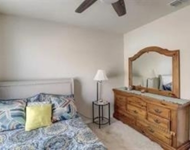 1325 Vernon Drive - Photo Thumbnail 10