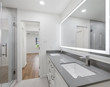 4816 Amesbury Drive - Photo Thumbnail 11