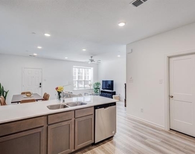 3720 Star Mesa Street - Photo Thumbnail 6