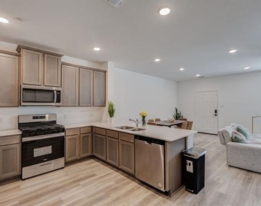 3720 Star Mesa Street - Photo Thumbnail 5