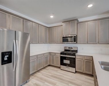3720 Star Mesa Street - Photo Thumbnail 4