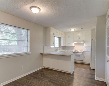 6024 Blueridge Drive - Photo Thumbnail 9