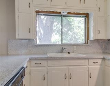 6024 Blueridge Drive - Photo Thumbnail 14