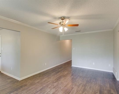 6024 Blueridge Drive - Photo Thumbnail 7