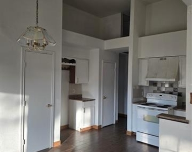 3305 Bucknell Drive - Photo Thumbnail 9