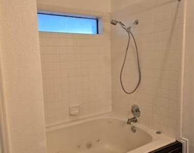 3305 Bucknell Drive - Photo Thumbnail 11