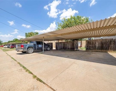 2744 Saint George Place - Photo Thumbnail 5