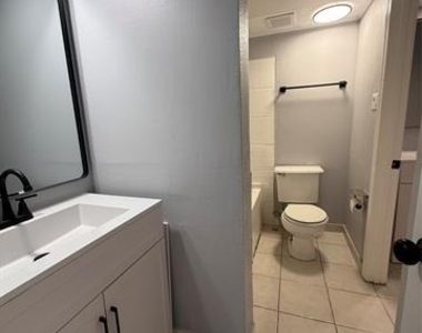 2744 Saint George Place - Photo Thumbnail 9