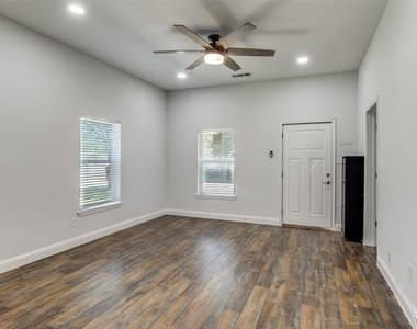 2323 Stoneman Street - Photo Thumbnail 10