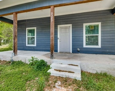2323 Stoneman Street - Photo Thumbnail 1