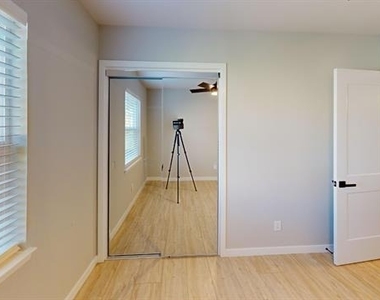 6038 Calloway Court - Photo Thumbnail 8