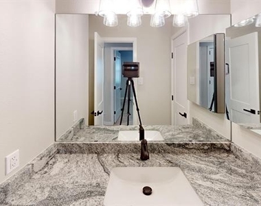 6038 Calloway Court - Photo Thumbnail 10
