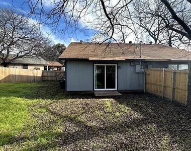 6038 Calloway Court - Photo Thumbnail 12