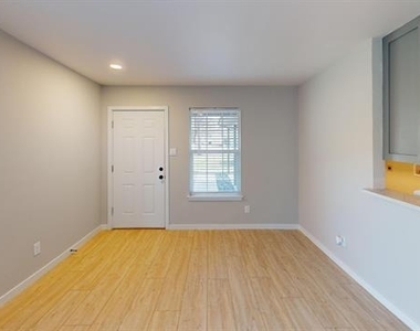 6038 Calloway Court - Photo Thumbnail 4